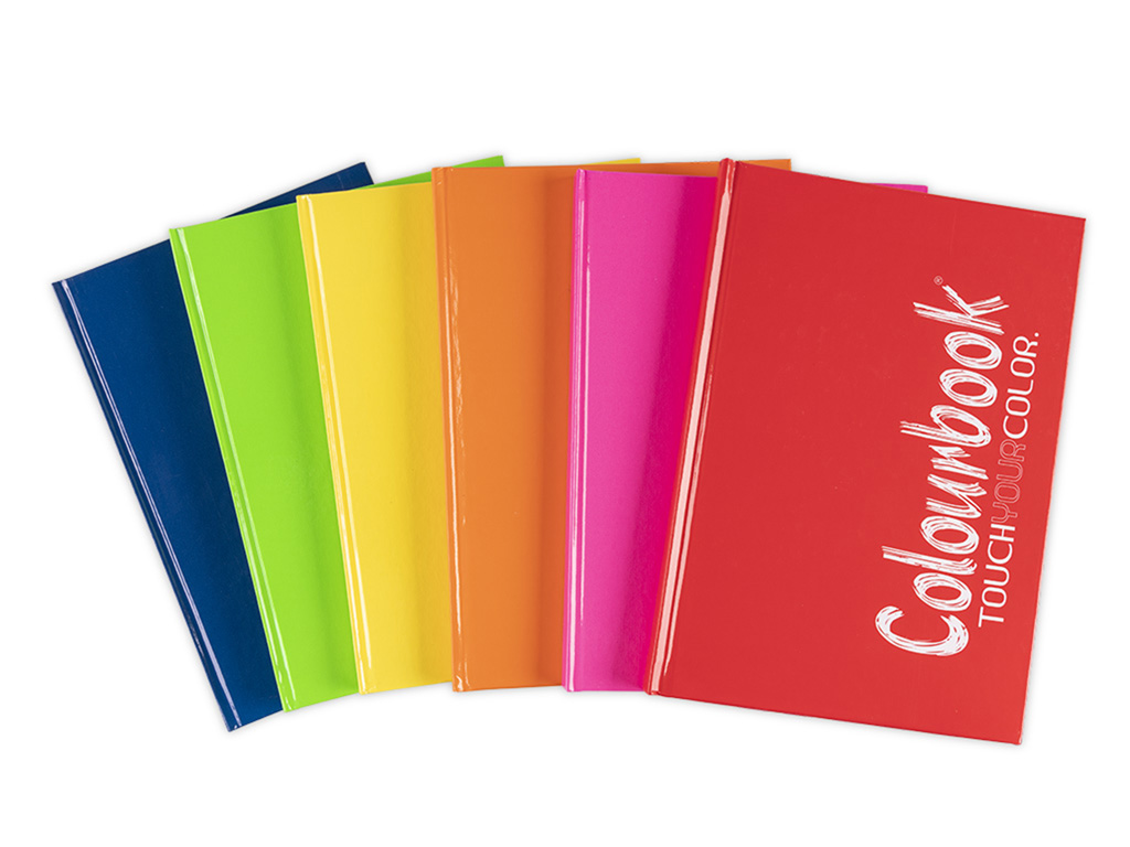 Quaderno Cartonato Maxi A4 Plus Colourbook Quadretti con margine